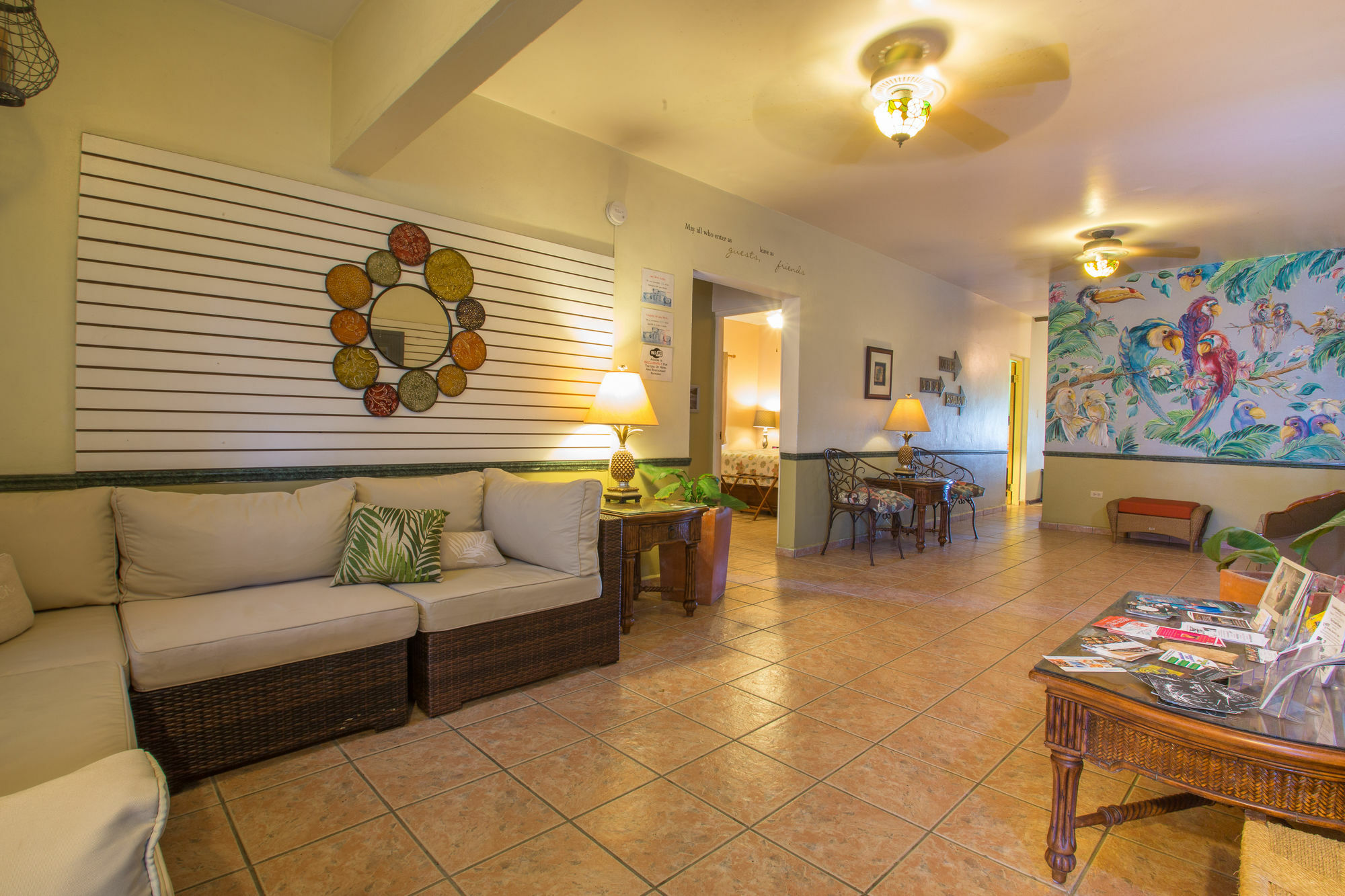 Lazy Parrot Inn & Mini Resort Rincon Exterior foto